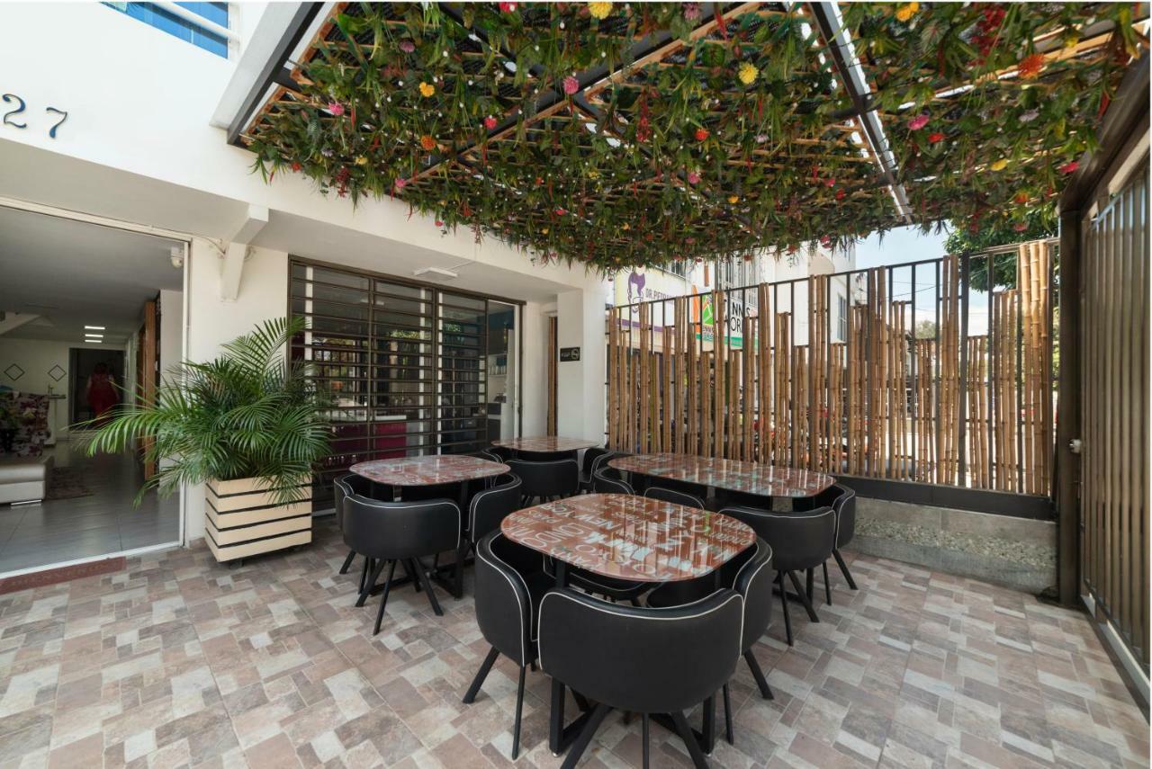 Hotel Green Park Cali Exterior photo